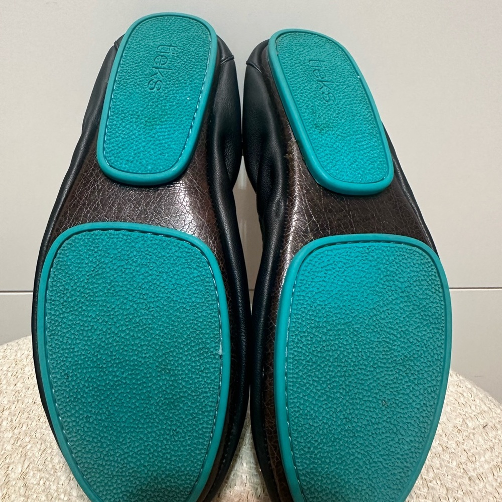 Tieks Black Leather Flats with Teal Soles